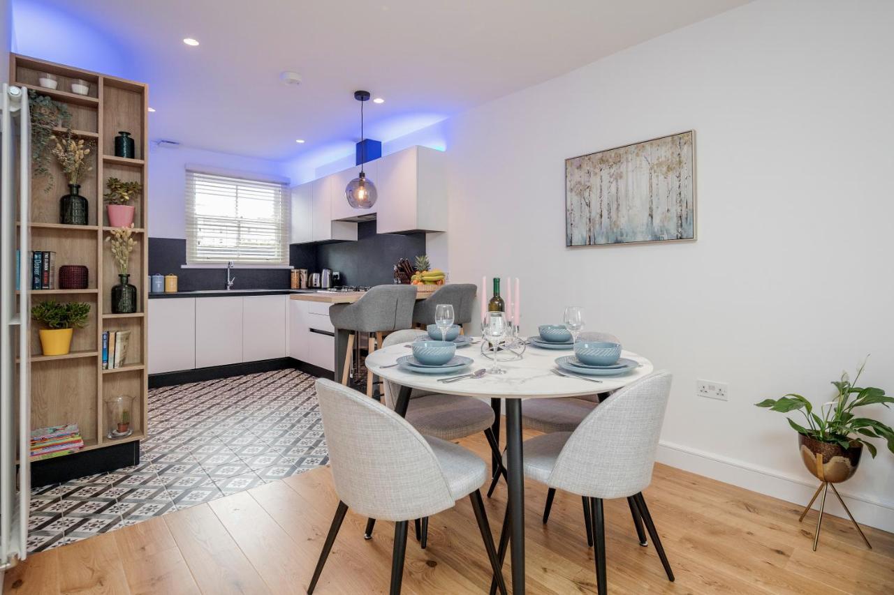 Beautiful 2 Bedrooms Split Level Fulham Apartment Londra Exterior foto