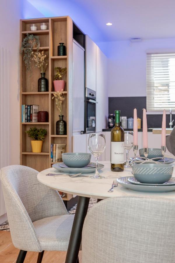 Beautiful 2 Bedrooms Split Level Fulham Apartment Londra Exterior foto