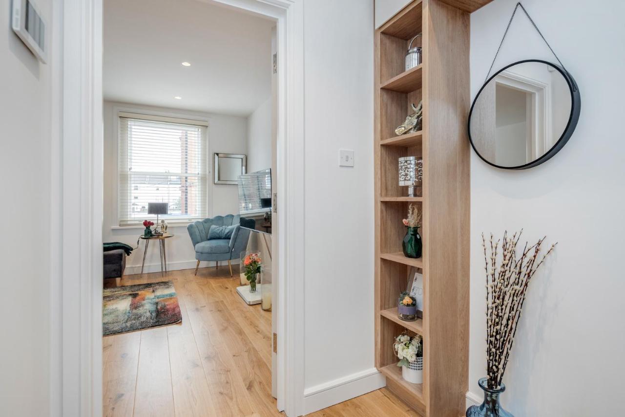 Beautiful 2 Bedrooms Split Level Fulham Apartment Londra Exterior foto