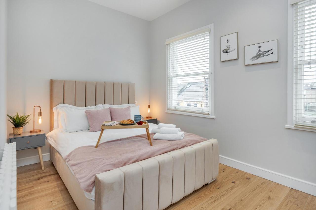 Beautiful 2 Bedrooms Split Level Fulham Apartment Londra Exterior foto